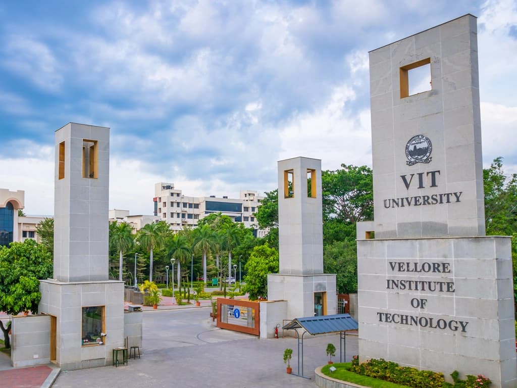 VIT University